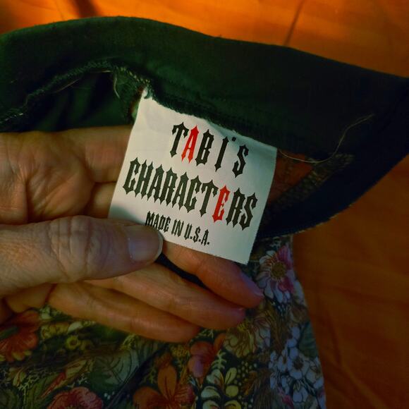 Tabis Characters victorian style top size XL - Picture 4 of 5